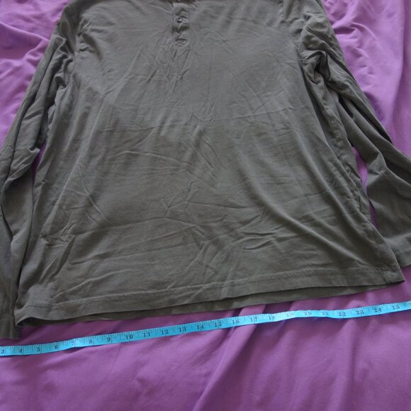 H&M Regular Fit Two Button Long Sleeve 100% Cotton Grey Size XL T-Shirt - Picture 2 of 10